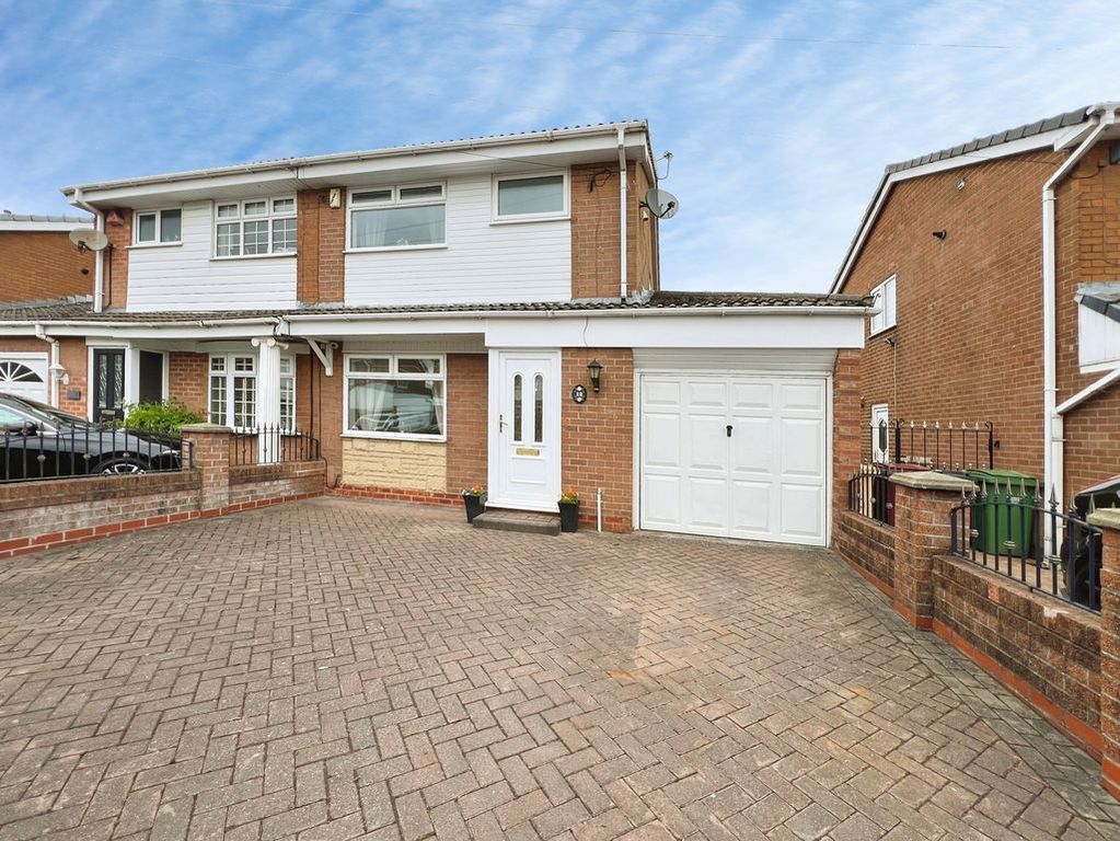 Property photo 1 of 13 Front External