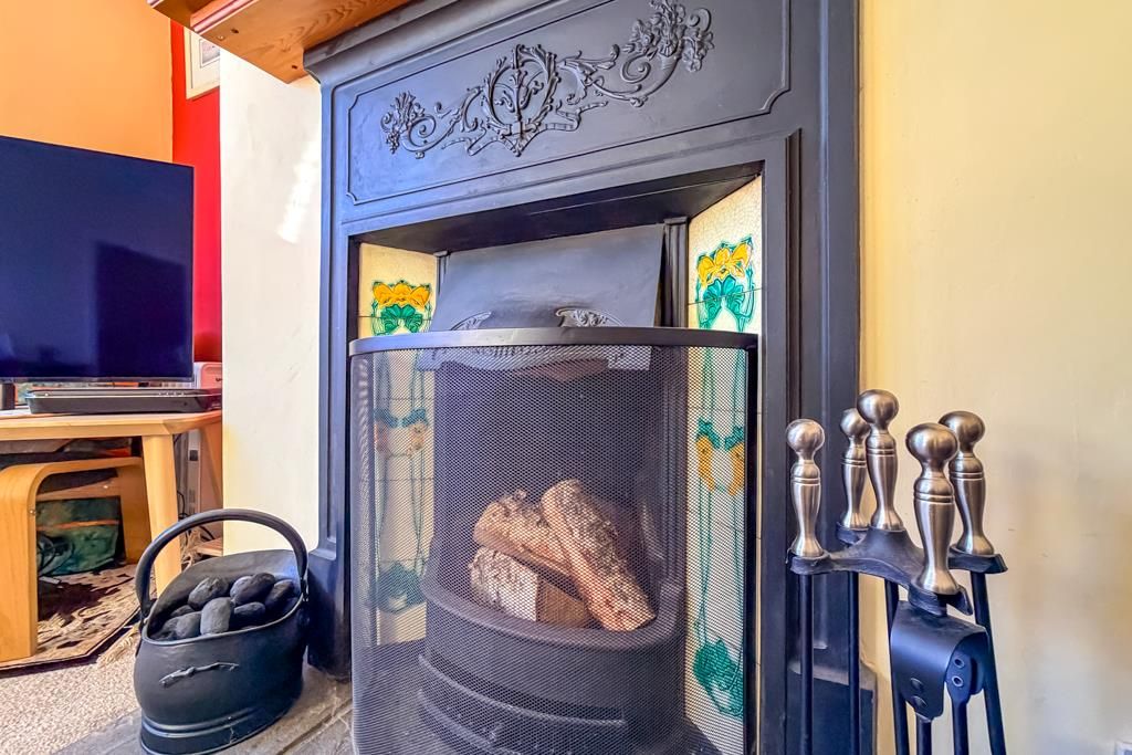 Property photo 3 of 21 Lounge