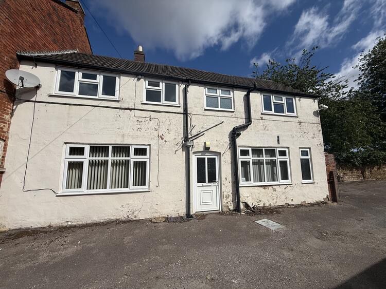 Property photo 1 of 8 Front