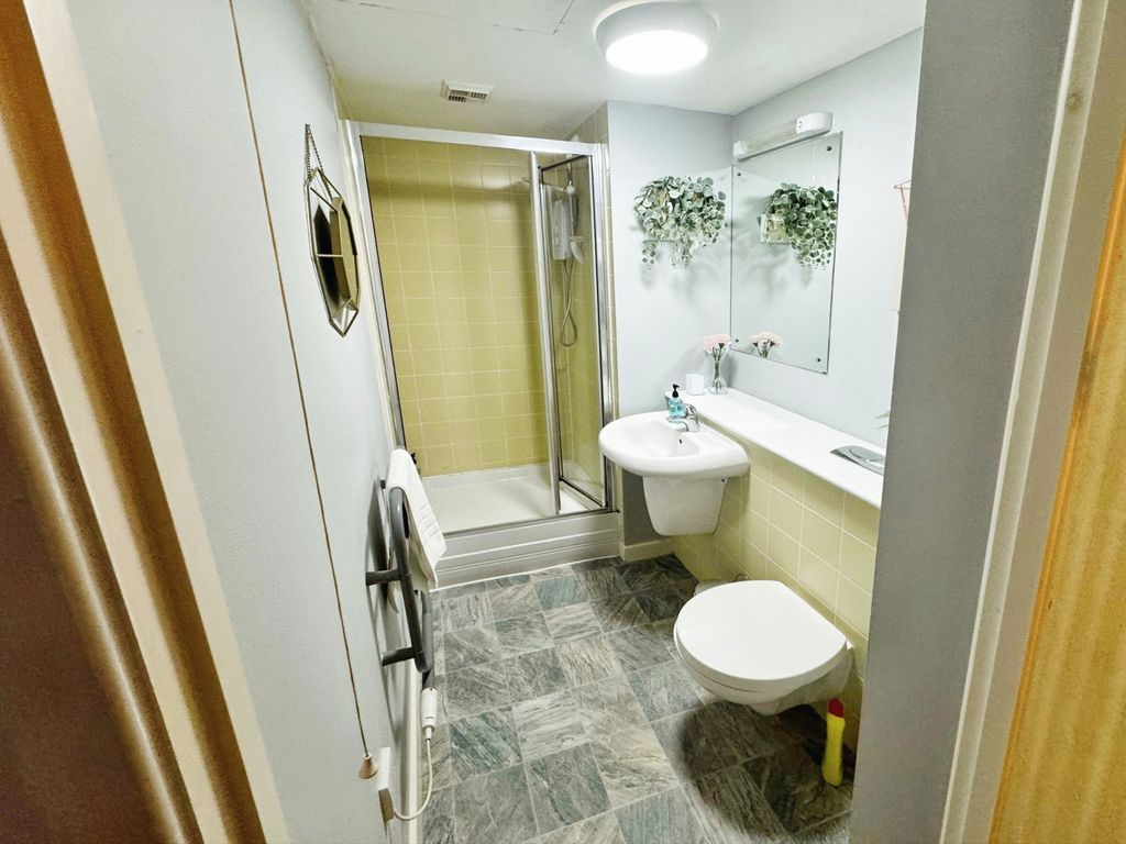 Property photo 3 of 3 7c237106-72 201
