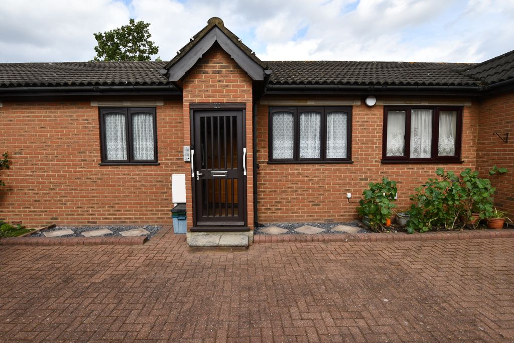Property photo 1 of 11 Dsc_4831