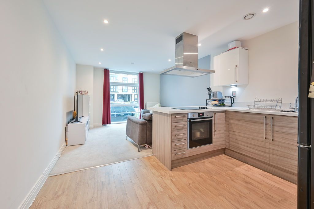 Property photo 1 of 12 Open Plan Lliving Area
