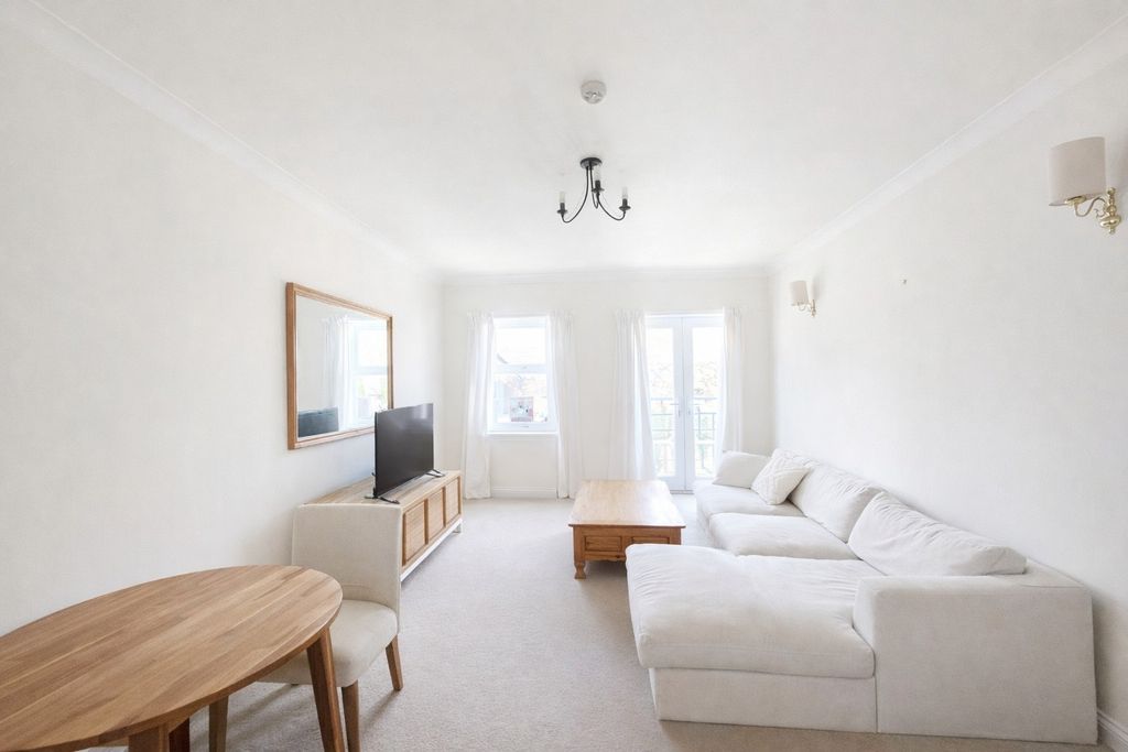 Property photo 2 of 5 Image