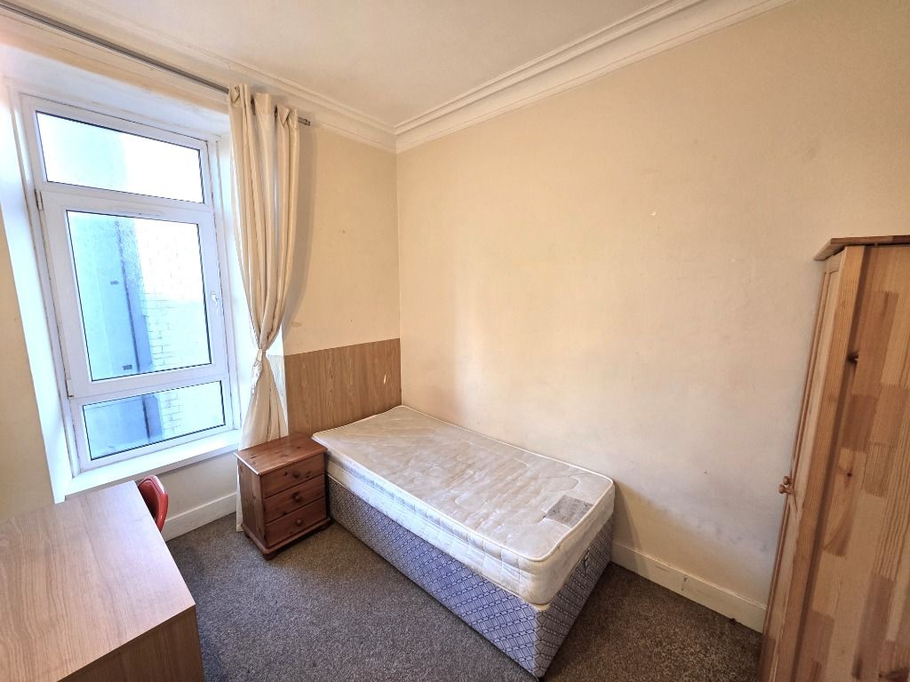 Property photo 2 of 7 Photo 2