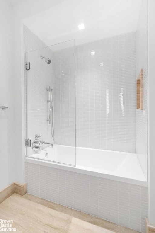 Property photo 3 of 11 <Alttext/>