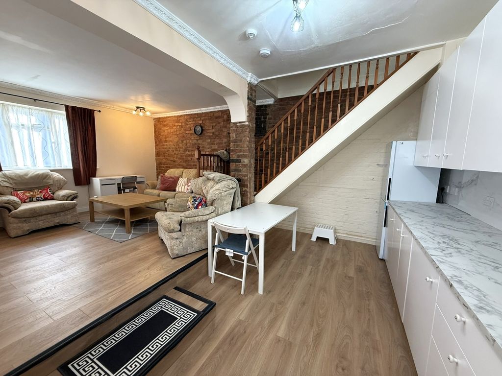 Property photo 3 of 10 Img_6885 Edit