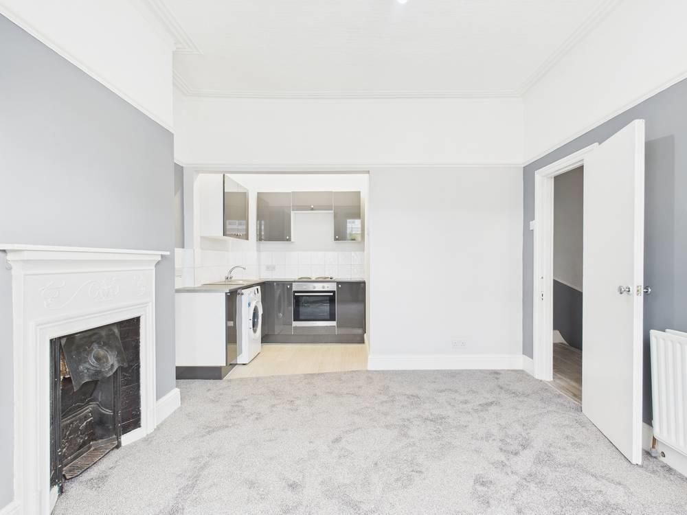 Property photo 3 of 21 Cam01358G0-Pr0172-Still003-Thumbnail-H750-70.Jpg
