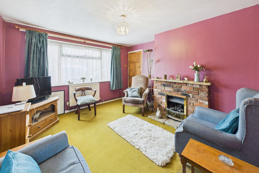 Property photo 2 of 13