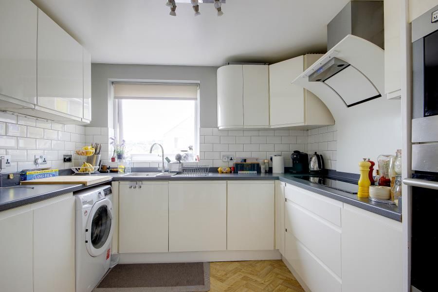 Property photo 2 of 22