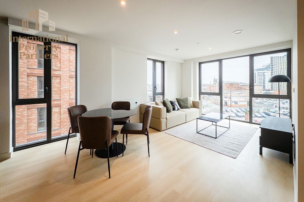 Property photo 2 of 19