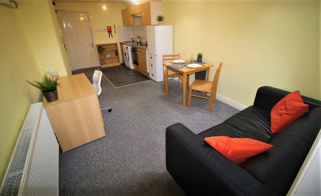 Property photo 1 of 4
