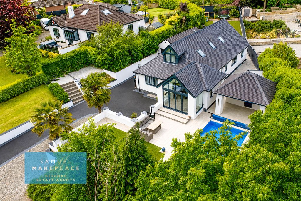 Property photo 2 of 58 Gallery