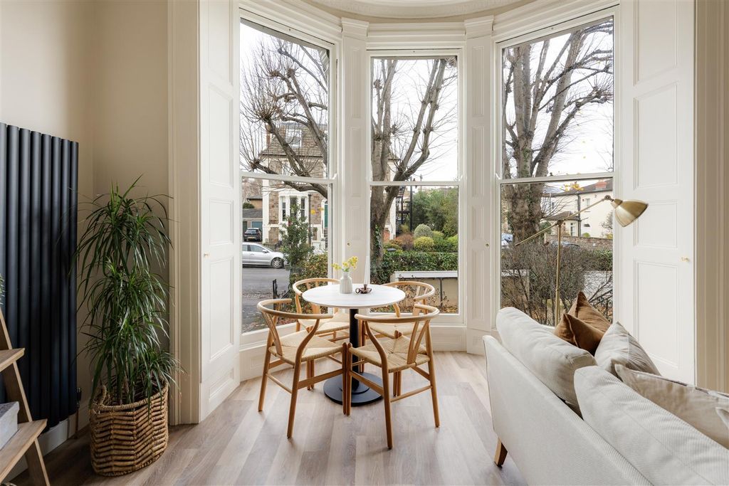 Property photo 3 of 23 18.Jpg