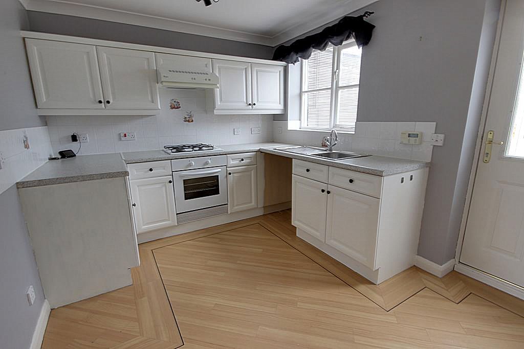 Property photo 3 of 8 Kitchen / Diner