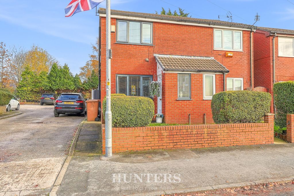 Property photo 1 of 17 Front (Exterior)