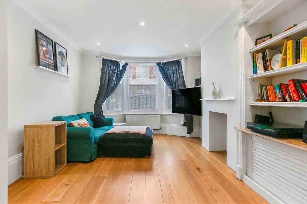 Property photo 2 of 12