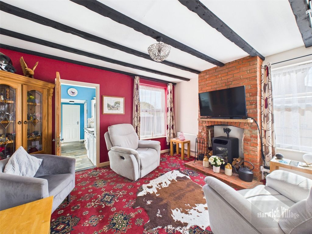 Property photo 3 of 19 Picture 3