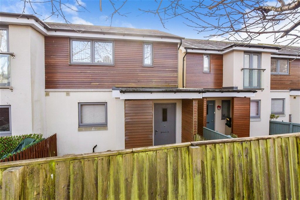 Property photo 3 of 11 Front Brochure 1