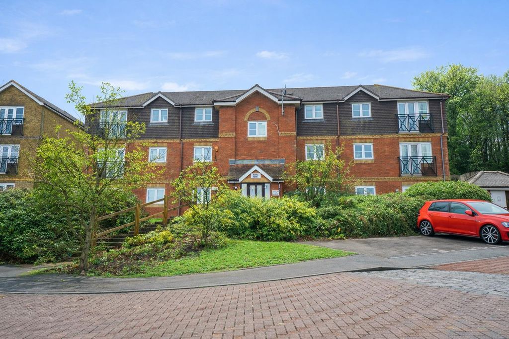 Property photo 1 of 11 E6872374-96c9-4c0F-85ee-078d157Ffcd6.Png