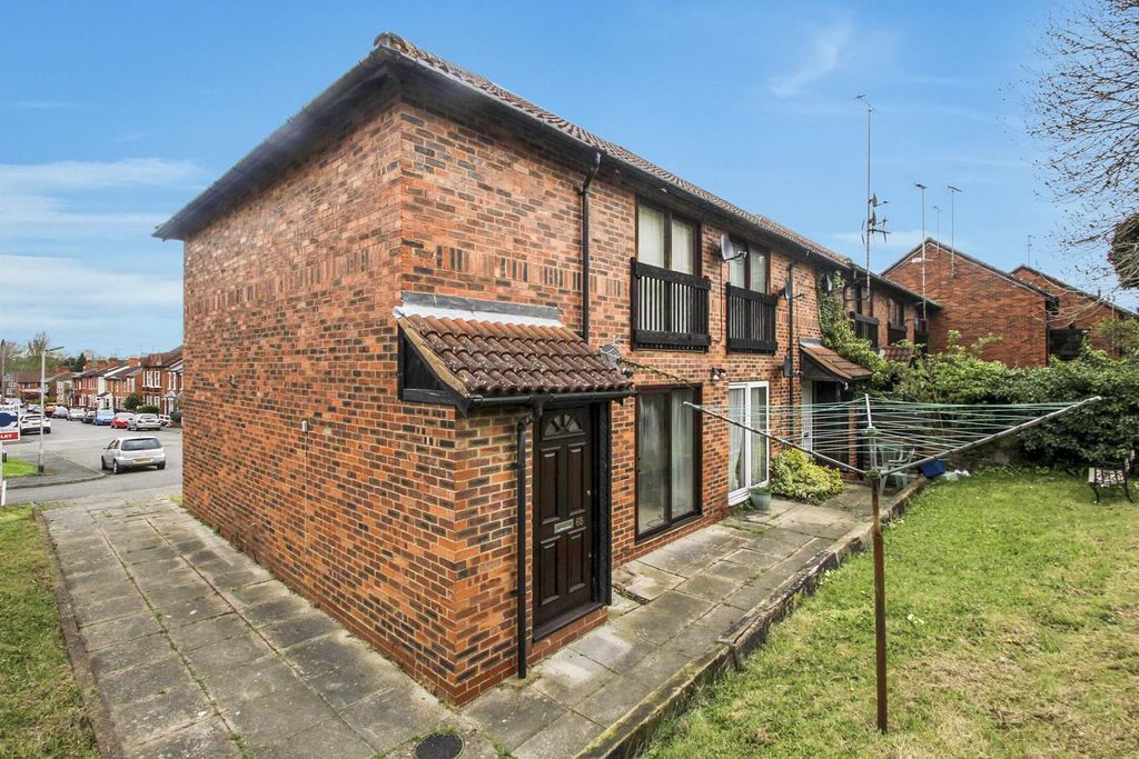 Property photo 1 of 11 1Thomp65.Jpg