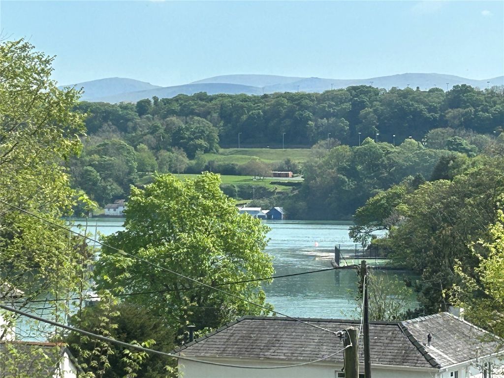 Property photo 1 of 17 Picture No. 09