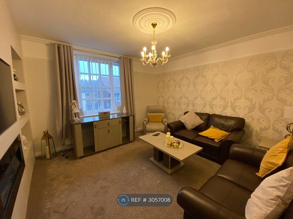 Property photo 2 of 15 Lounge