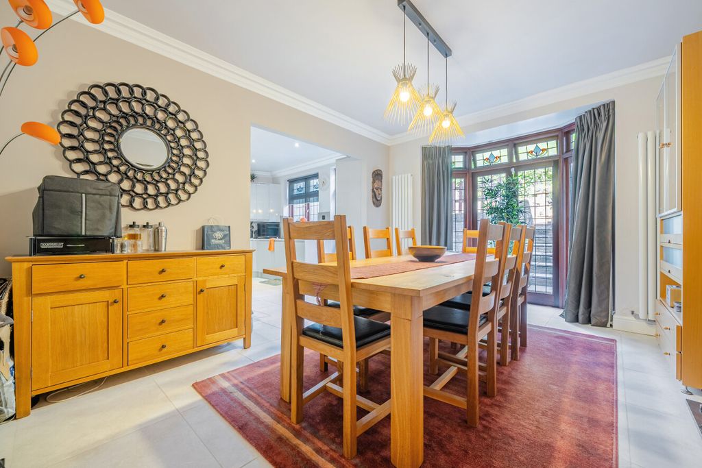 Property photo 3 of 26 1498567-11-6A6Cce...