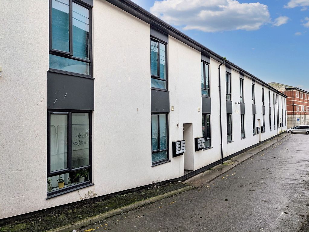 Property photo 1 of 19