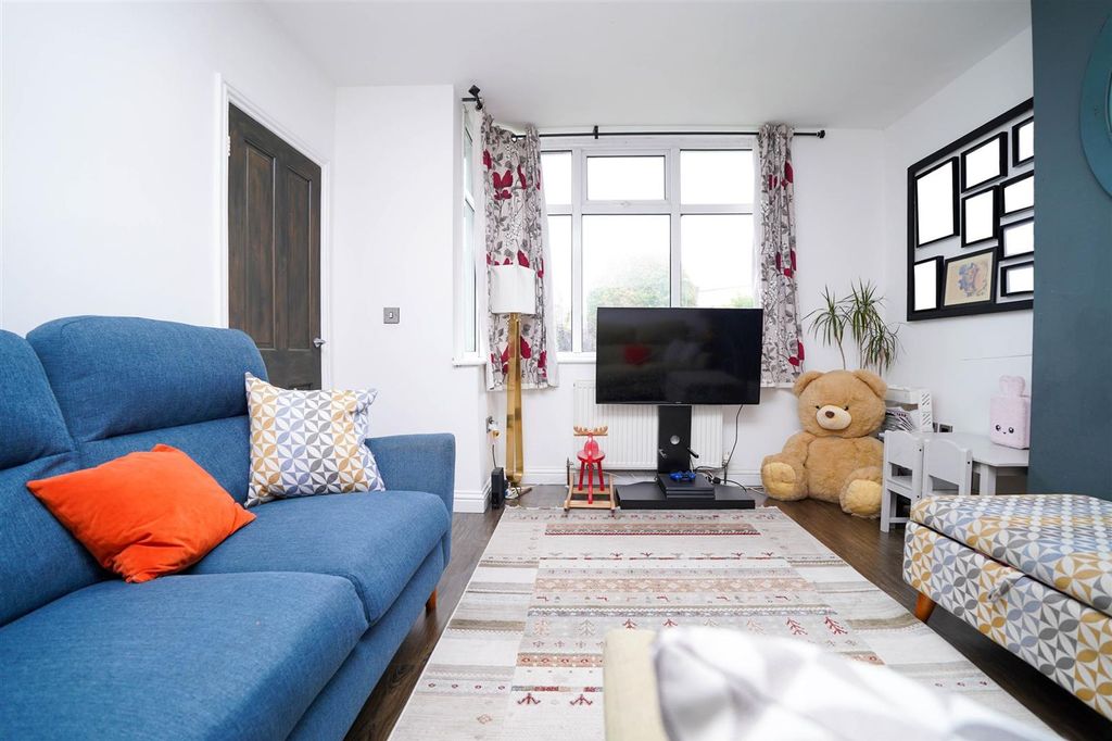 Property photo 3 of 18 Photo-12.Jpg