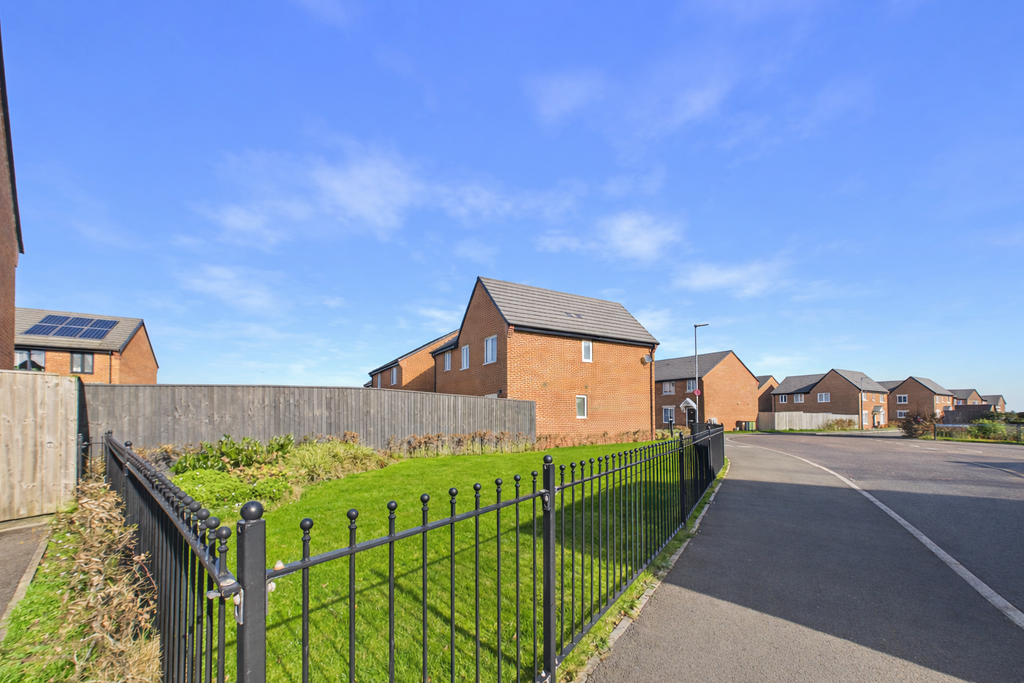 Property photo 2 of 22