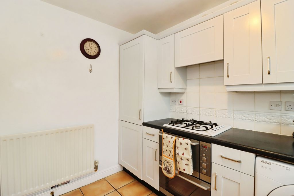 Property photo 3 of 20 1000000678