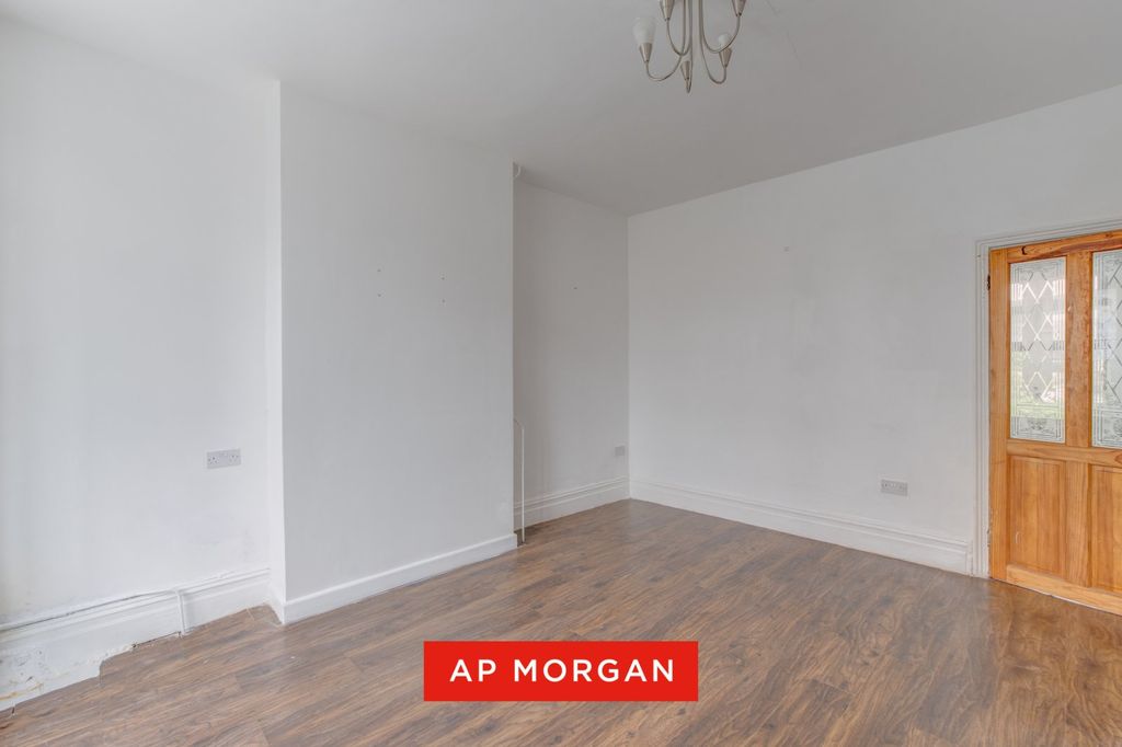 Property photo 3 of 11 Picture No. 04