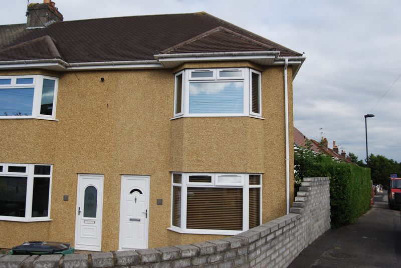 Property photo 1 of 8 Photo 3