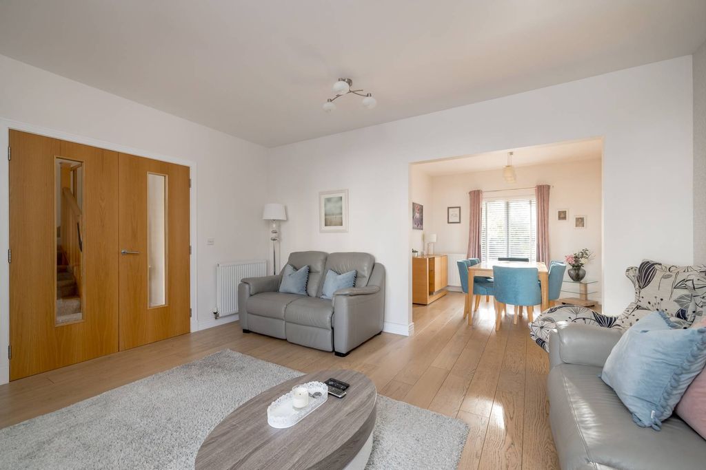 Property photo 3 of 27 Property Image 3