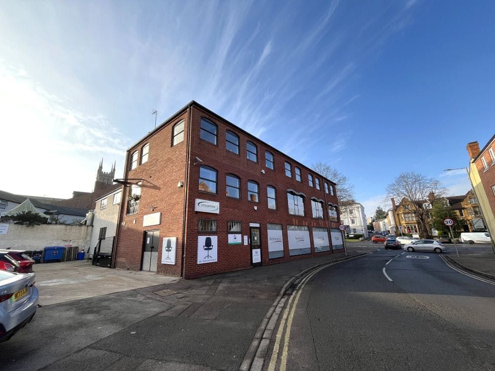 Property photo 1 of 8 Image00012.Jpg