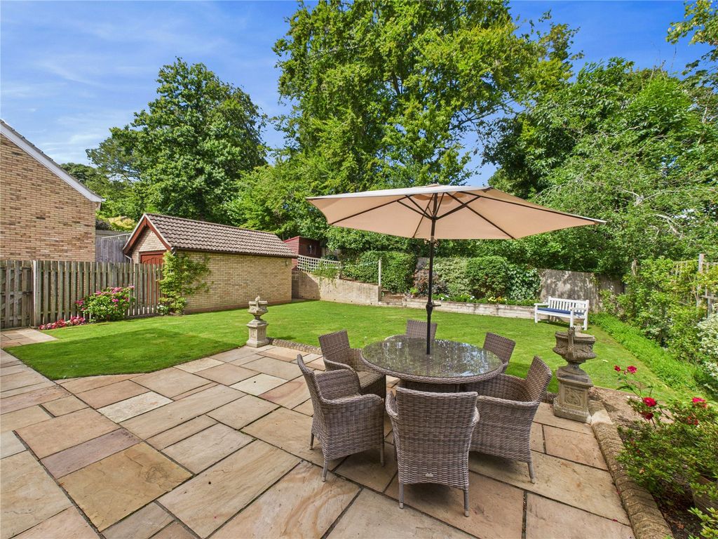 Property photo 2 of 21 Picture No. 19