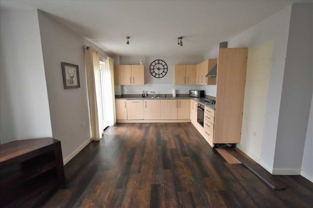 Property photo 2 of 12 Open Plan Lounge/Kitchen