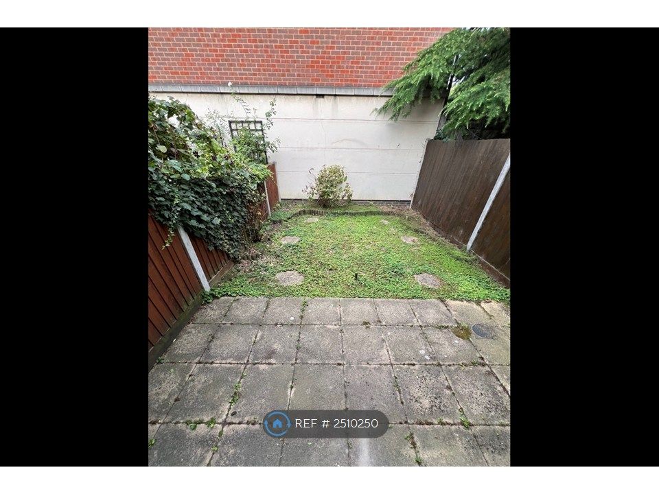 Property photo 3 of 5