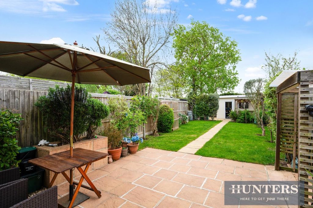 Property photo 2 of 17 Ridge Road,  (15).Jpg