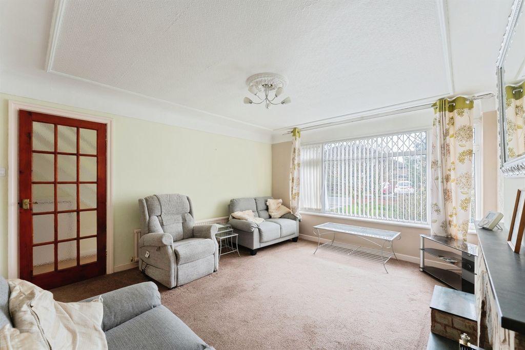 Property photo 2 of 21