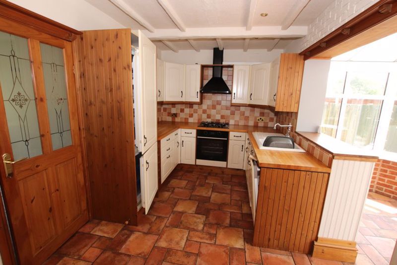 Property photo 3 of 15 Kitchen Diner Photo 1
