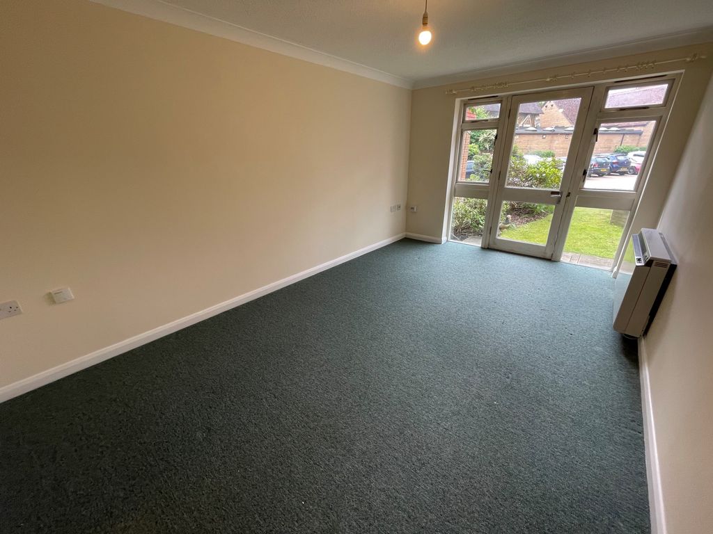 Property photo 3 of 6 Sitting Room