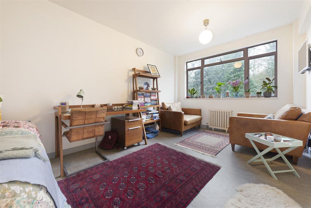 Property photo 2 of 12 51898 Hi Res (1).Jpg