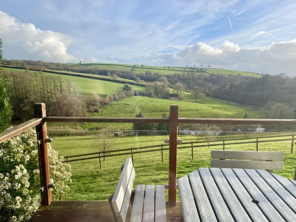 Property photo 2 of 24