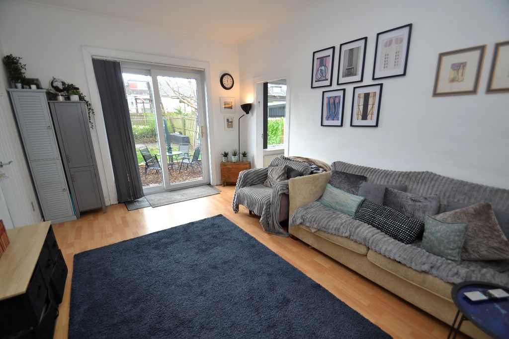 Property photo 2 of 19 5050163