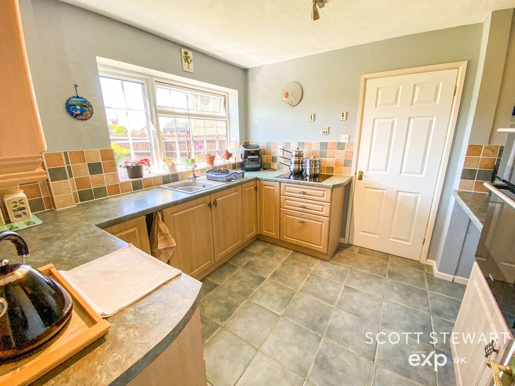 Property photo 3 of 14