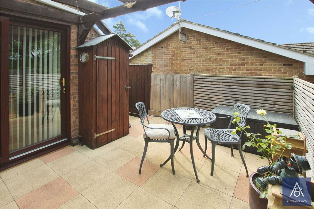 Property photo 2 of 17 Picture No. 56