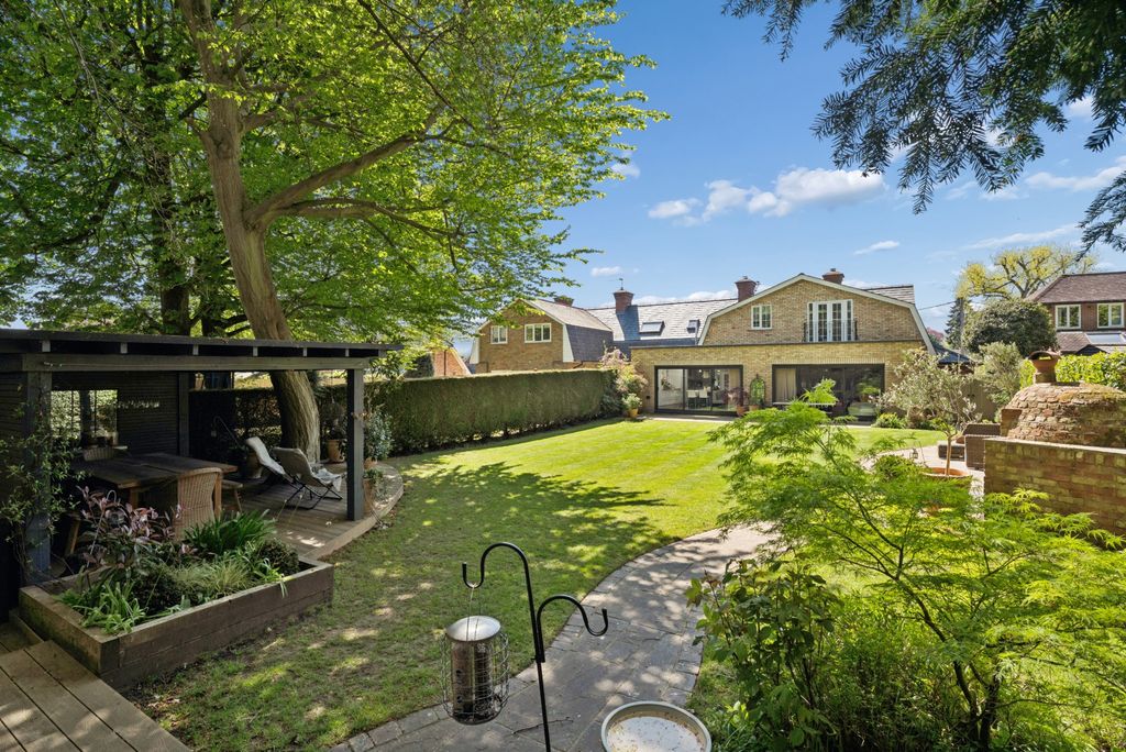 Property photo 2 of 12