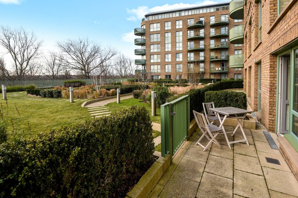 Property photo 1 of 12 Terrace