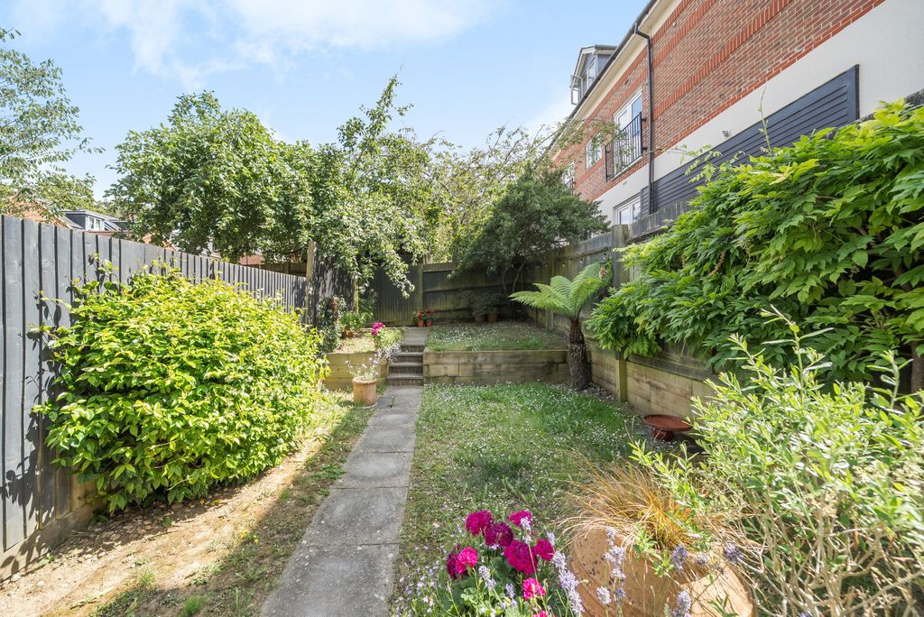 Property photo 3 of 13 1313516-4-68596A2...
